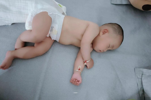 庄河怀孕多久会显肚子